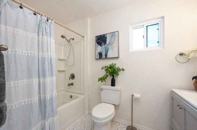 11739 Walnut Rd, Lakeside, CA 92040