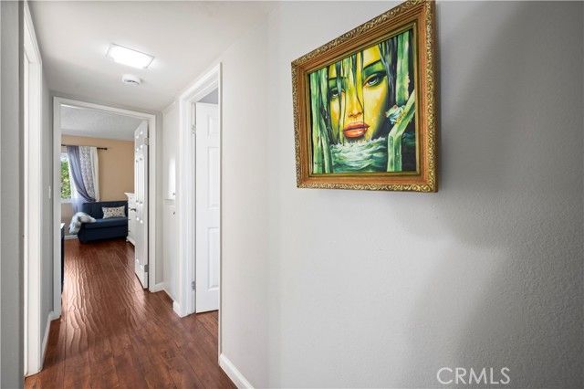 8435 Burnet 105, North Hills (los Angeles), CA 91343