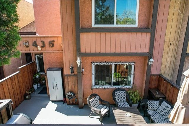 8435 Burnet 105, North Hills (los Angeles), CA 91343