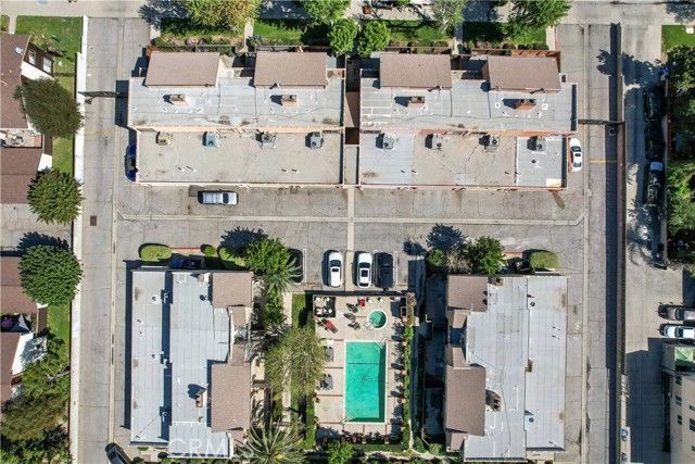 8435 Burnet 105, North Hills (los Angeles), CA 91343