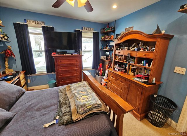 7757 76th Street, Glendale, NY 11385