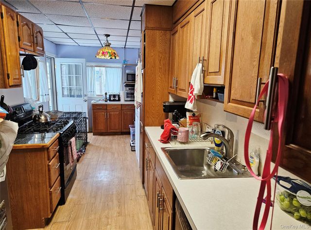 7757 76th Street, Glendale, NY 11385