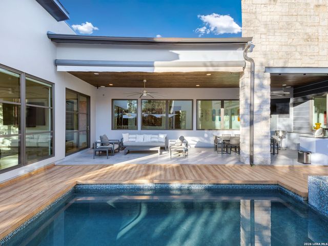 2 Via Aragon, San Antonio, TX 78257