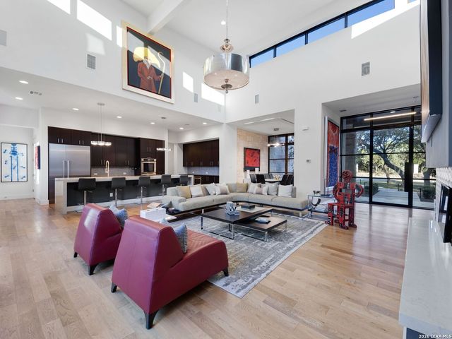 2 Via Aragon, San Antonio, TX 78257