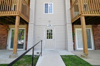 2745 Westphalia Court F, Oakville, MO 63129