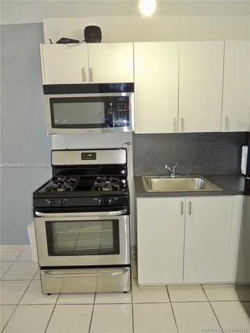 710 Washington Ave 522, Miami Beach, FL 33139