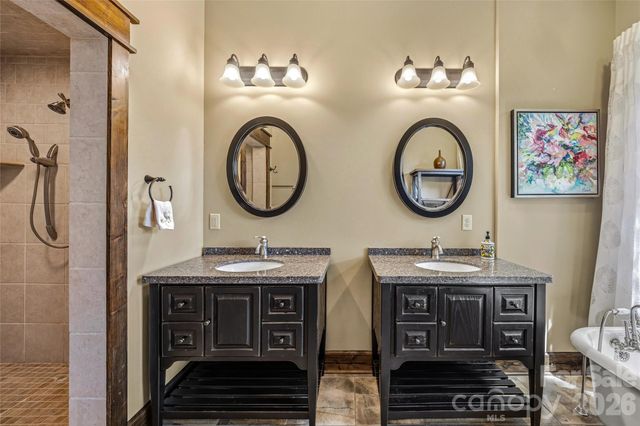 136 Merrills Ridge Road, Asheville, NC 28803