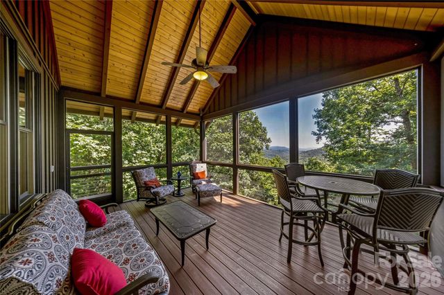 136 Merrills Ridge Road, Asheville, NC 28803