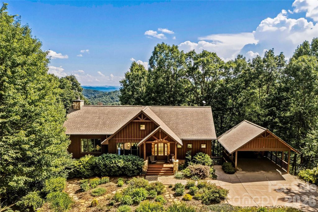 136 Merrills Ridge Road, Asheville, NC 28803