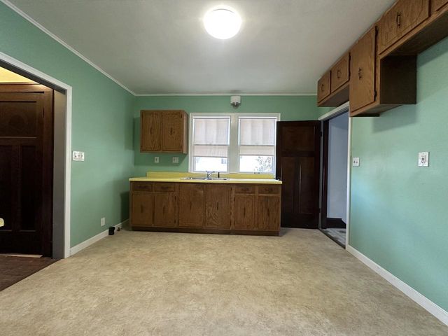 3826 E Cudahy AVENUE, Cudahy, WI 53110