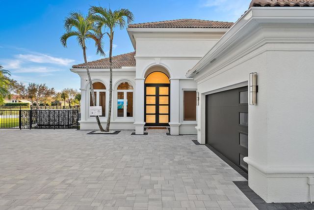 10284 Sand Cay Lane, West Palm Beach, FL 33412