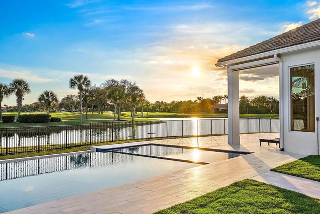 10284 Sand Cay Lane, West Palm Beach, FL 33412