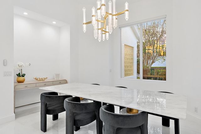 10284 Sand Cay Lane, West Palm Beach, FL 33412