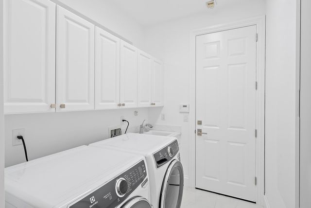 10284 Sand Cay Lane, West Palm Beach, FL 33412