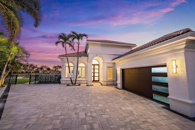 10284 Sand Cay Lane, West Palm Beach, FL 33412