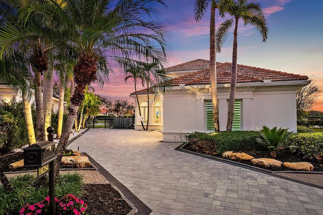 10284 Sand Cay Lane, West Palm Beach, FL 33412