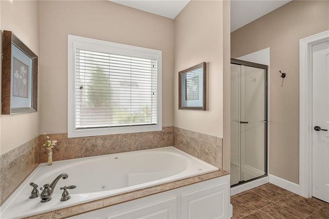13286 Davis Avenue, Bonner Springs, KS 66012