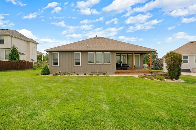 13286 Davis Avenue, Bonner Springs, KS 66012