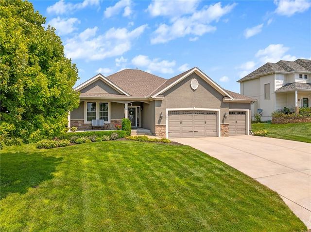 13286 Davis Avenue, Bonner Springs, KS 66012
