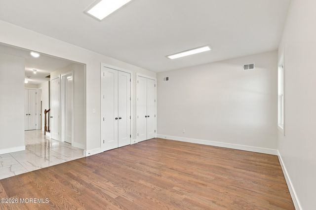 67 Edgecomb Avenue, Lakewood, NJ 08701