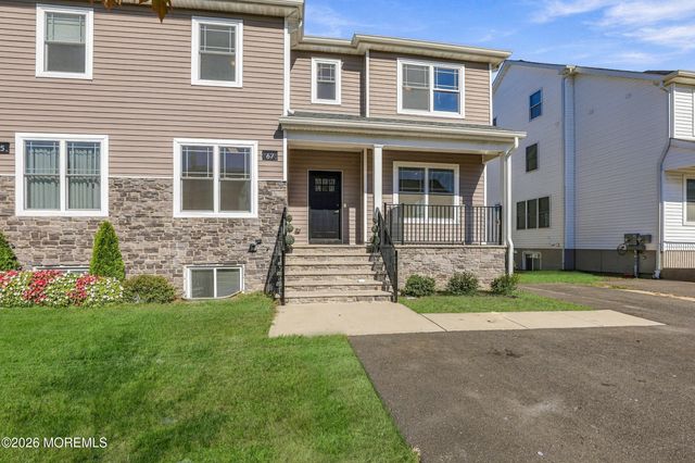 67 Edgecomb Avenue, Lakewood, NJ 08701