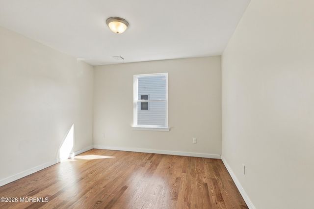 67 Edgecomb Avenue, Lakewood, NJ 08701