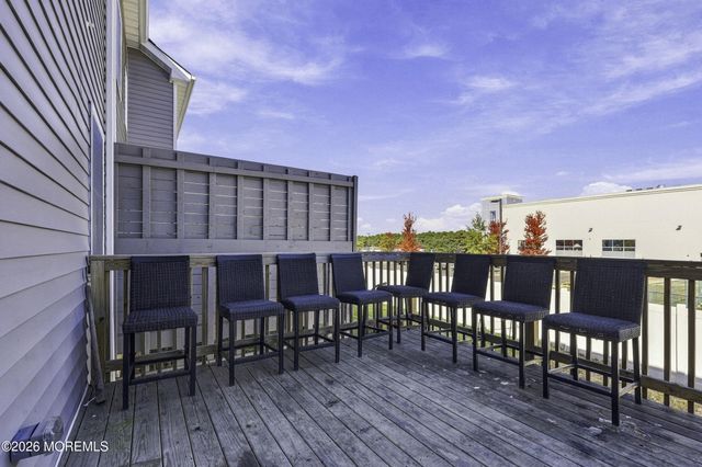 67 Edgecomb Avenue, Lakewood, NJ 08701