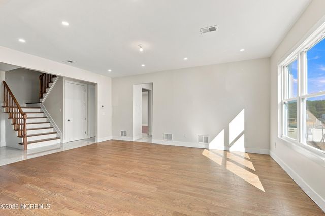 67 Edgecomb Avenue, Lakewood, NJ 08701