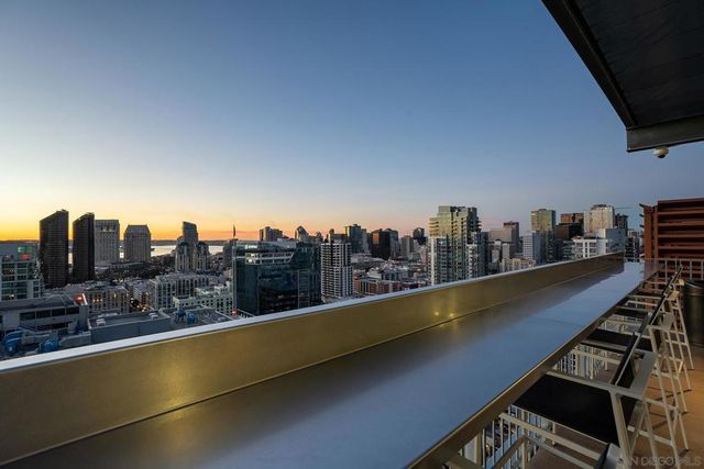 321 10th Ave 2101, San Diego, CA 92101