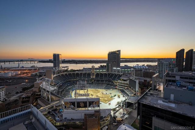 321 10th Ave 2101, San Diego, CA 92101