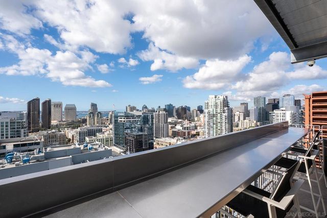 321 10th Ave 2101, San Diego, CA 92101