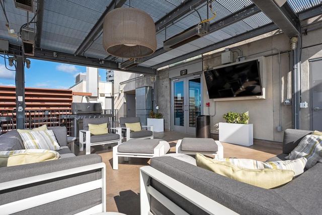 321 10th Ave 2101, San Diego, CA 92101