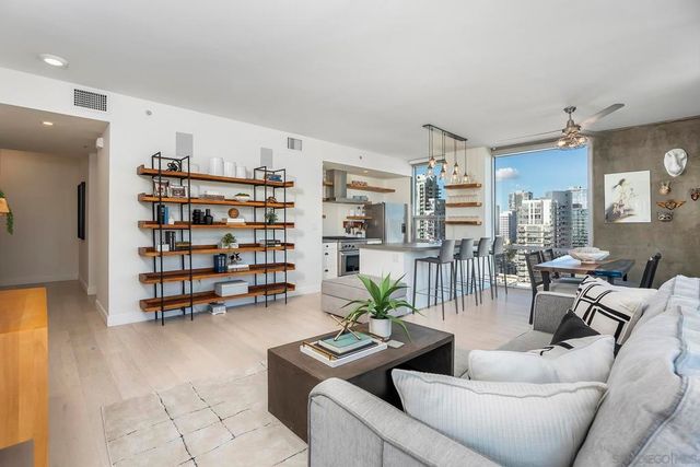 321 10th Ave 2101, San Diego, CA 92101