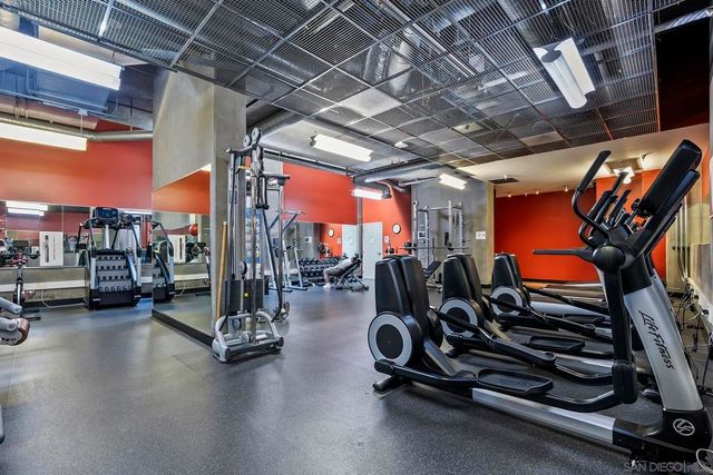 321 10th Ave 2101, San Diego, CA 92101