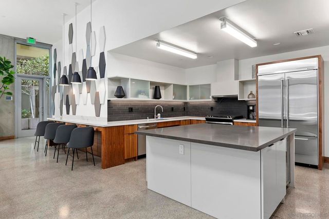 321 10th Ave 2101, San Diego, CA 92101