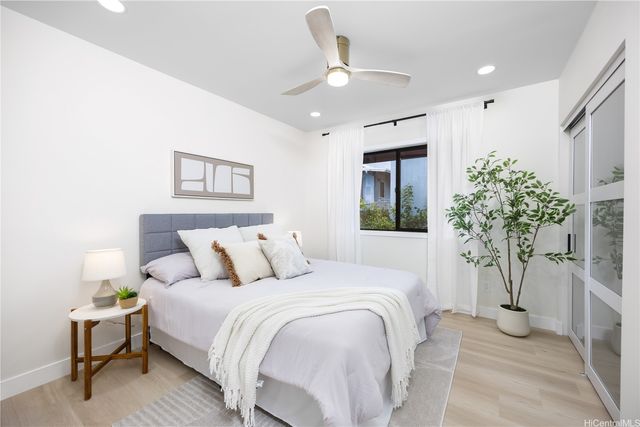 1758 Mikahala Way, Honolulu, HI 96816