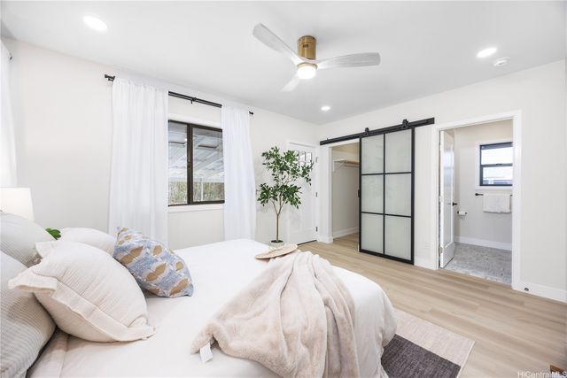 1758 Mikahala Way, Honolulu, HI 96816