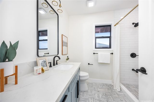 1758 Mikahala Way, Honolulu, HI 96816