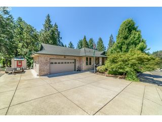 48482 E MEADOW Way, Oakridge, OR 97463