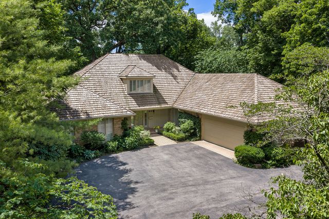 48 Indian Hill Road, Winnetka, IL 60093