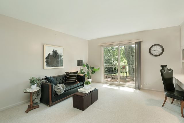 48 Indian Hill Road, Winnetka, IL 60093