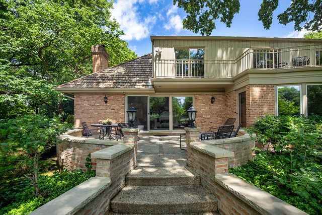 48 Indian Hill Road, Winnetka, IL 60093