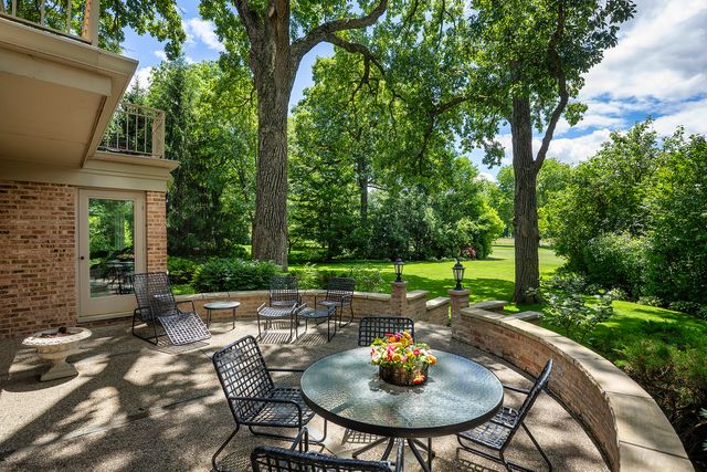 48 Indian Hill Road, Winnetka, IL 60093