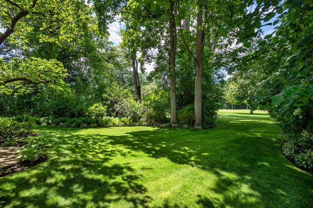 48 Indian Hill Road, Winnetka, IL 60093