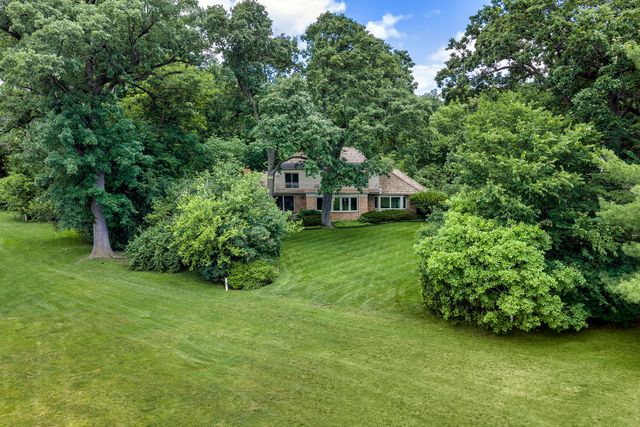 48 Indian Hill Road, Winnetka, IL 60093