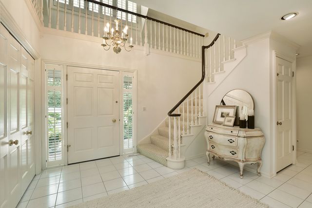 48 Indian Hill Road, Winnetka, IL 60093