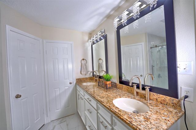 11822 Hillbrook Drive, Houston, TX 77070