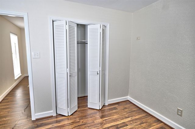 11822 Hillbrook Drive, Houston, TX 77070