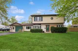 2404 Meadow Drive, Rolling Meadows, IL 60008