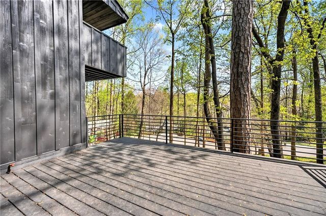 5020 Vallo Vista Court, Atlanta, GA 30342